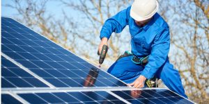 Installation Maintenance Panneaux Solaires Photovoltaïques à Cantigny